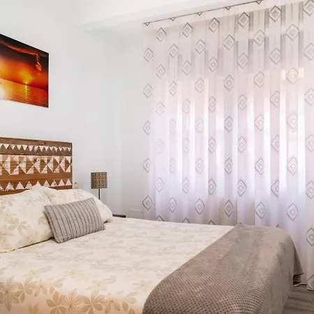 Amplio, Luminoso Y Moderno Cerca Del Casco Viejo Appartamento