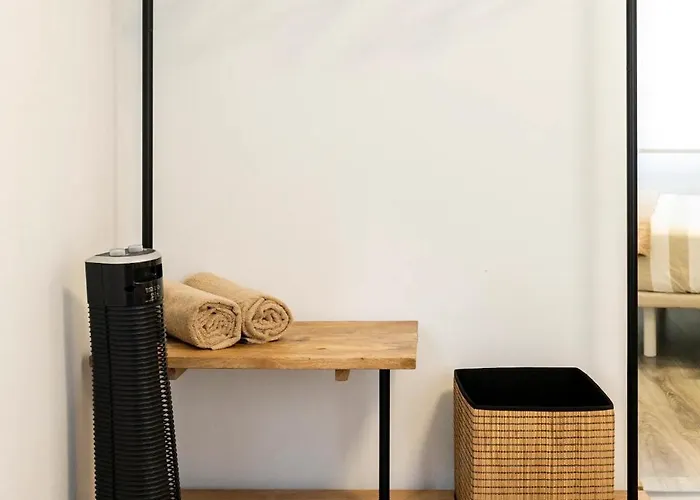 Amplio, Luminoso Y Moderno Cerca Del Casco Viejo *