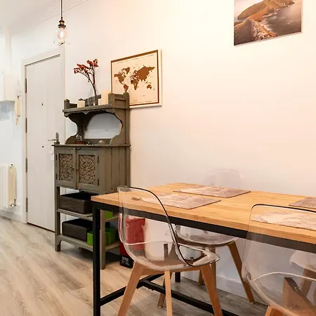 Amplio, Luminoso Y Moderno Cerca Del Casco Viejo Апартаменты Бильбао