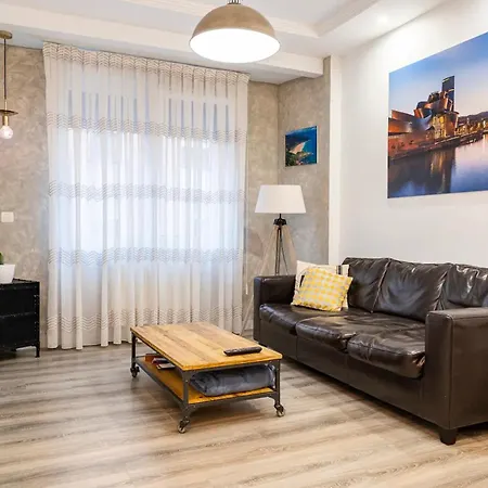 Amplio, Luminoso Y Moderno Cerca Del Casco Viejo Appartamento Bilbao
